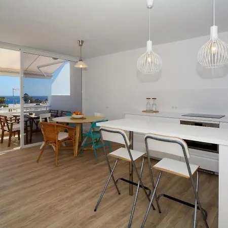 Puerto Del Carmen Sleeps 4 With Pool&wifi Villa Puerto del Carmen (Lanzarote)