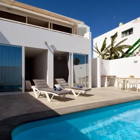 Puerto Del Carmen Sleeps 4 With Pool&wifi * Puerto del Carmen (Lanzarote)
