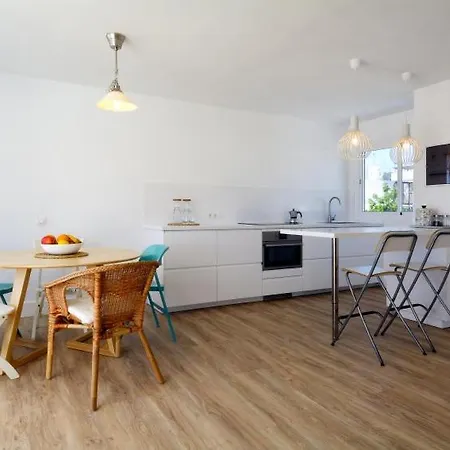 Puerto Del Carmen Sleeps 4 With Pool&wifi *