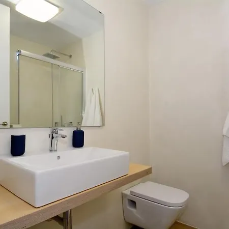 Puerto Del Carmen Sleeps 4 With Pool&wifi Villa *